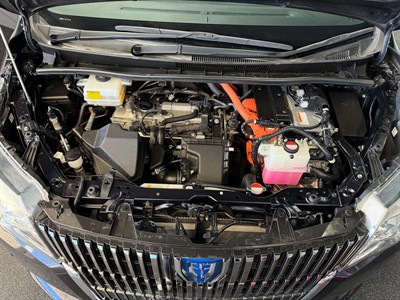 2016 Toyota Esquire - Thumbnail