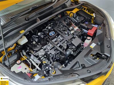 2017 Toyota C-HR - Thumbnail