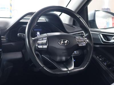 2022 Hyundai IONIQ - Thumbnail