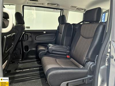 2016 Nissan Serena - Thumbnail