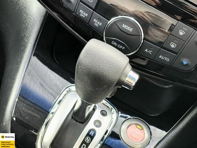 2016 Nissan Serena - Thumbnail