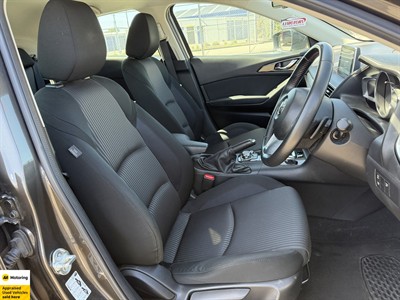 2014 Mazda Axela - Thumbnail