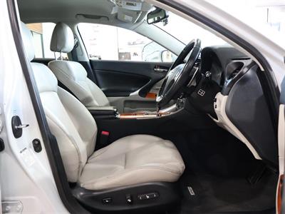 2009 Lexus IS - Thumbnail