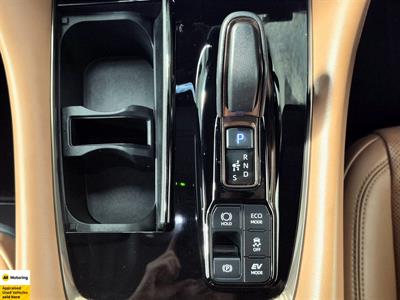 2023 Toyota Vellfire - Thumbnail