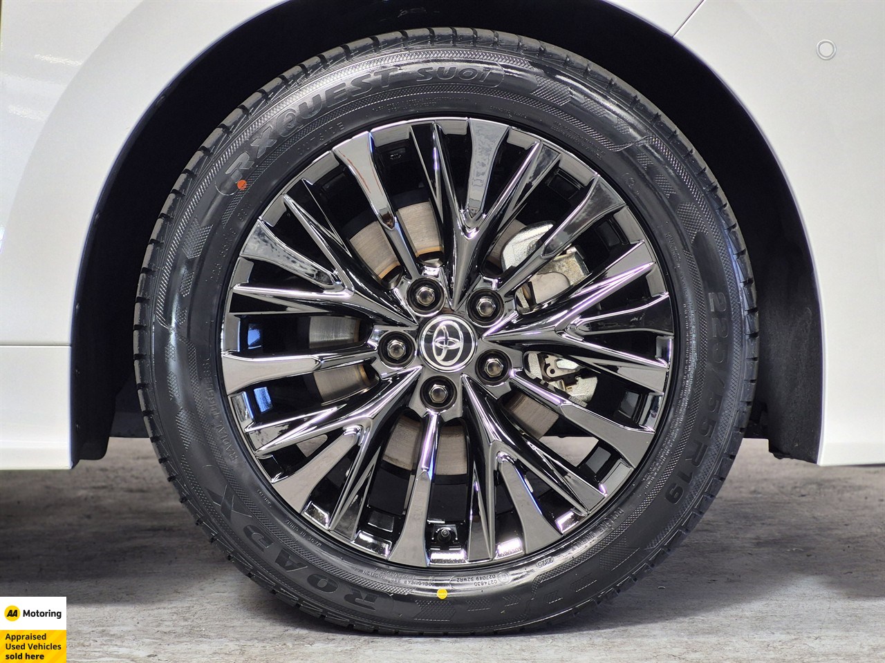 2023 Toyota Vellfire