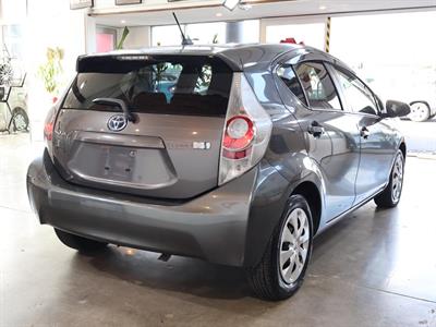 2014 Toyota Aqua - Thumbnail