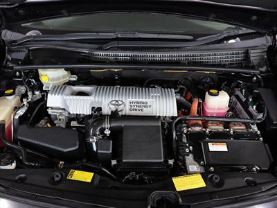 2013 Toyota Prius - Thumbnail