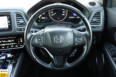 2017 Honda Vezel - Thumbnail