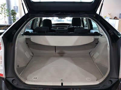 2012 Toyota Prius - Thumbnail