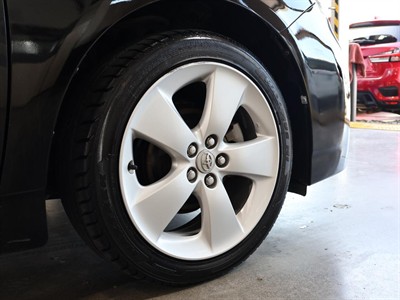 2012 Toyota Prius - Thumbnail