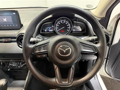 2021 Mazda MAZDA2 - Thumbnail