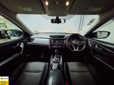 2022 Nissan X-Trail - Thumbnail