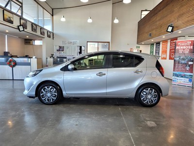 2018 Toyota Aqua - Thumbnail