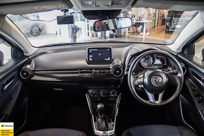 2016 Mazda Demio - Thumbnail