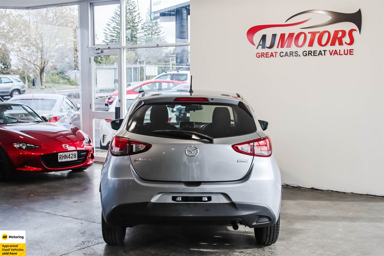2016 Mazda Demio