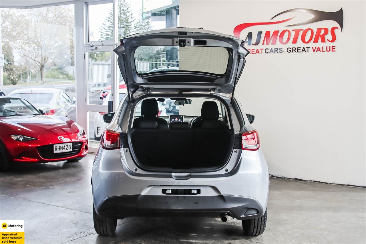 2016 Mazda Demio