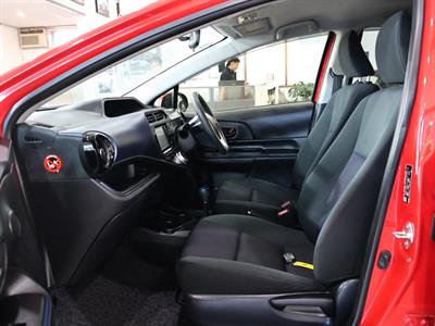 2015 Toyota Aqua - Thumbnail