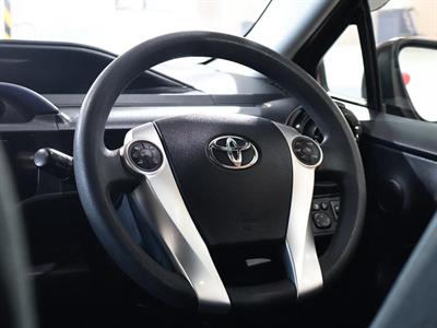 2015 Toyota Aqua - Thumbnail