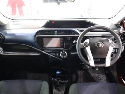 2015 Toyota Aqua - Thumbnail