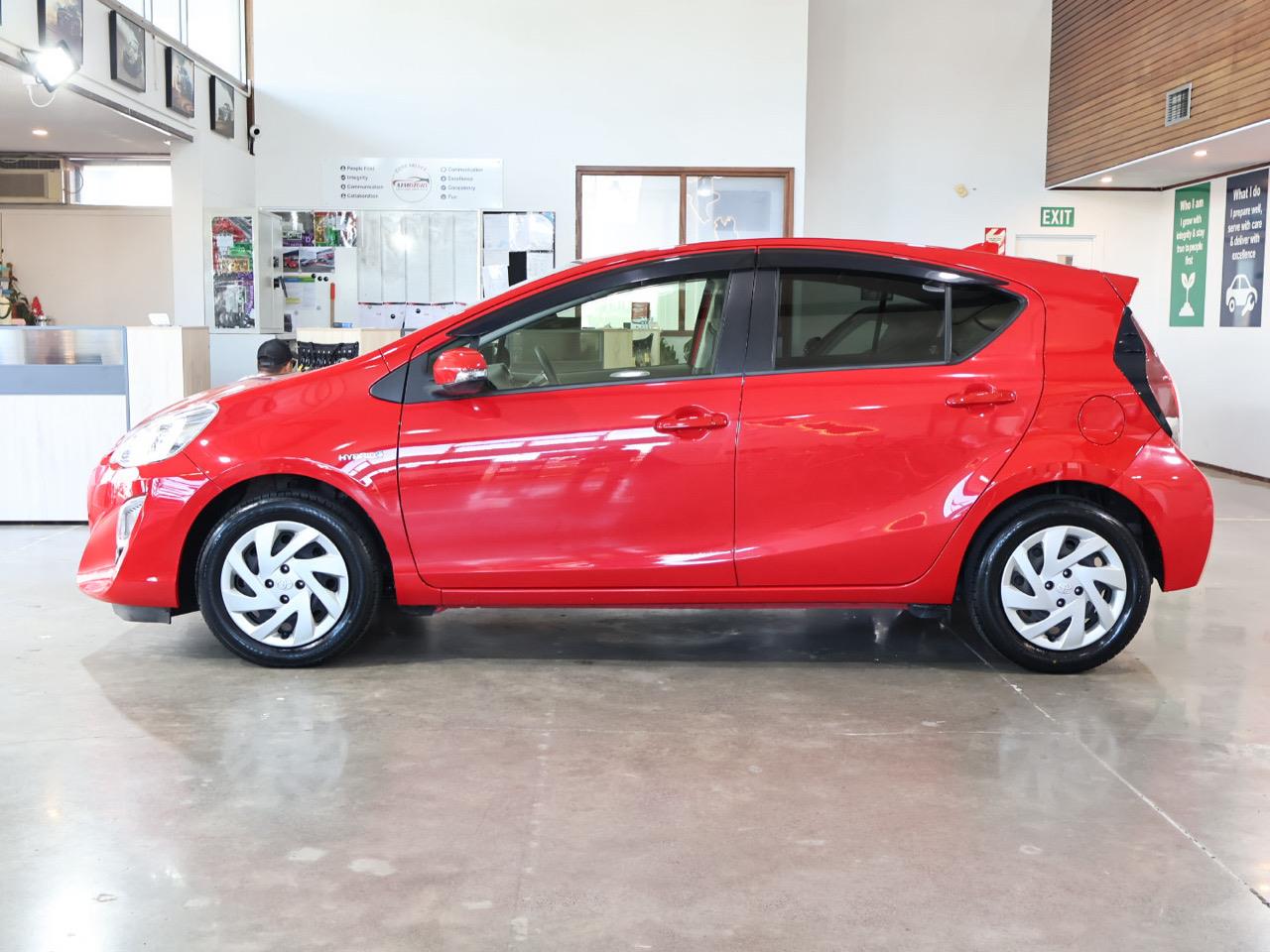 2015 Toyota Aqua
