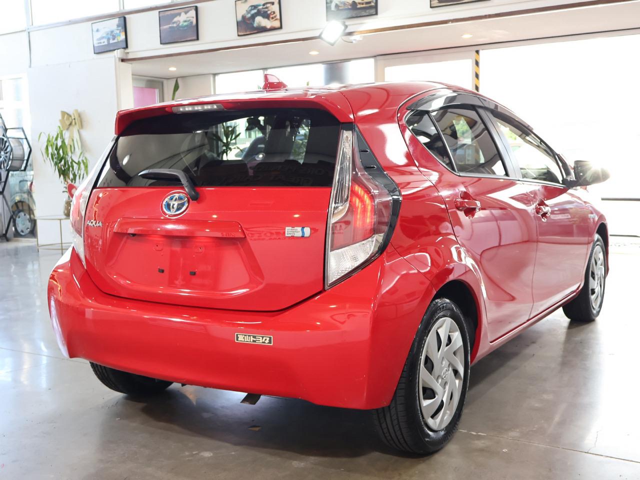 2015 Toyota Aqua