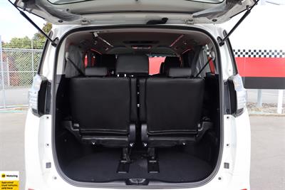 2016 Toyota Vellfire - Thumbnail