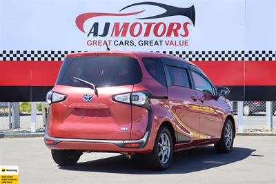 2016 Toyota Sienta - Thumbnail