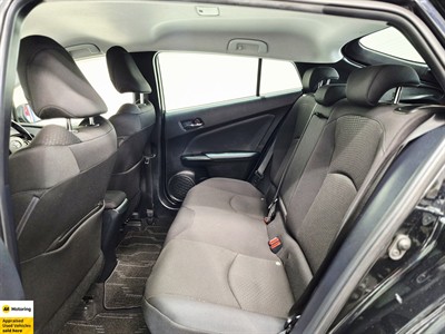 2019 Toyota Prius - Thumbnail