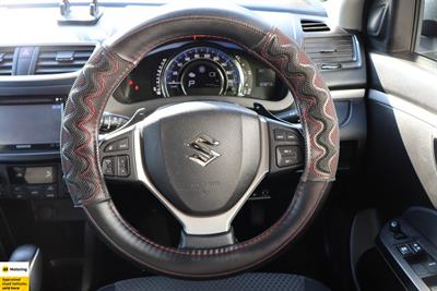 2014 Suzuki Swift - Thumbnail