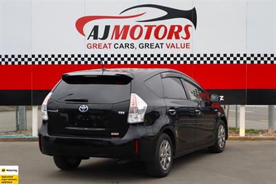 2014 Toyota Prius - Thumbnail
