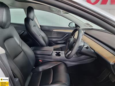 2021 Tesla Model 3 - Thumbnail