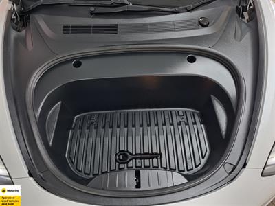 2021 Tesla Model 3 - Thumbnail