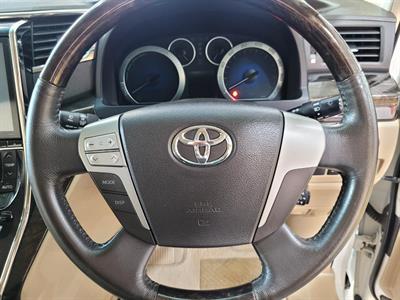 2014 Toyota Vellfire - Thumbnail