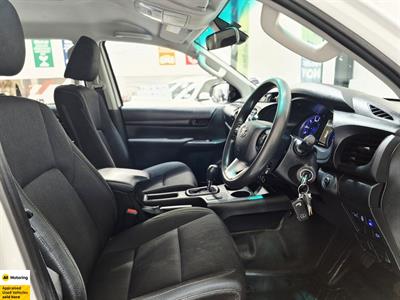 2019 Toyota Hilux - Thumbnail