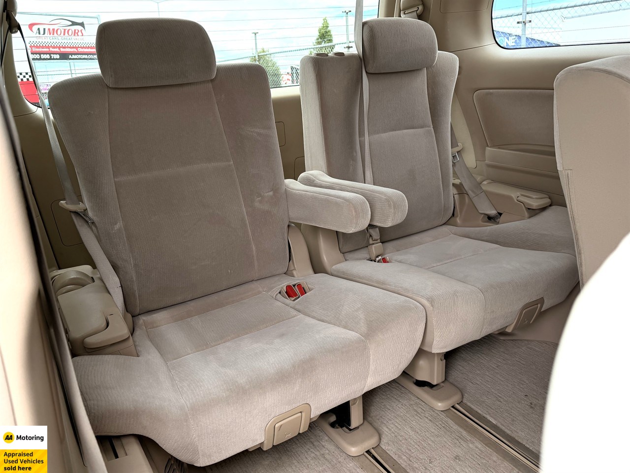 2012 Toyota Alphard