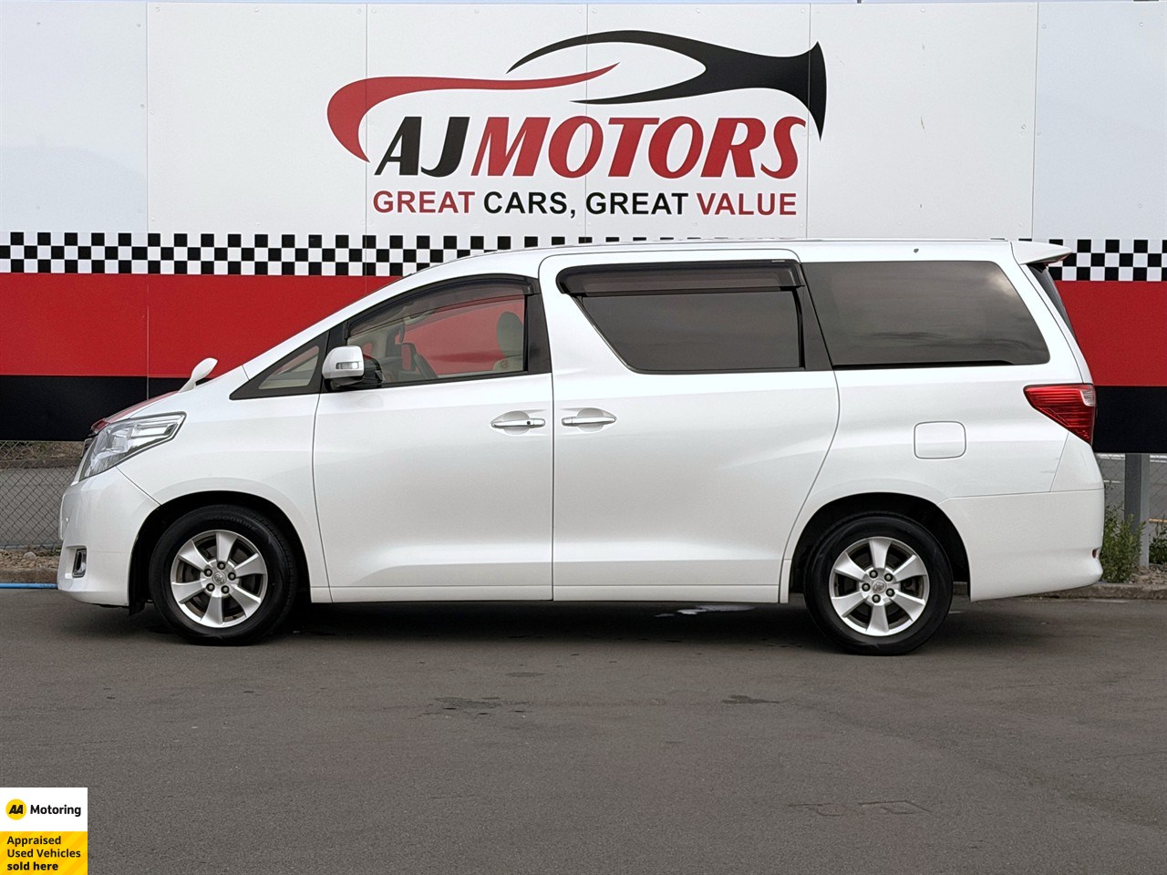 2012 Toyota Alphard