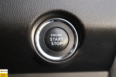 2017 Suzuki Swift - Thumbnail