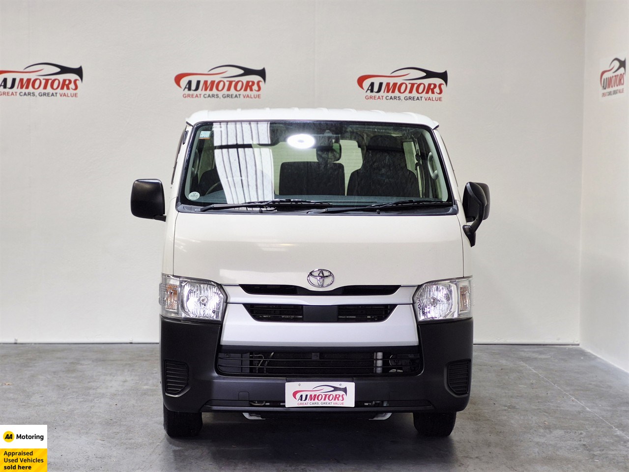 2022 Toyota Hiace