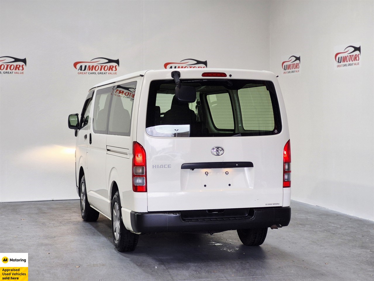 2022 Toyota Hiace