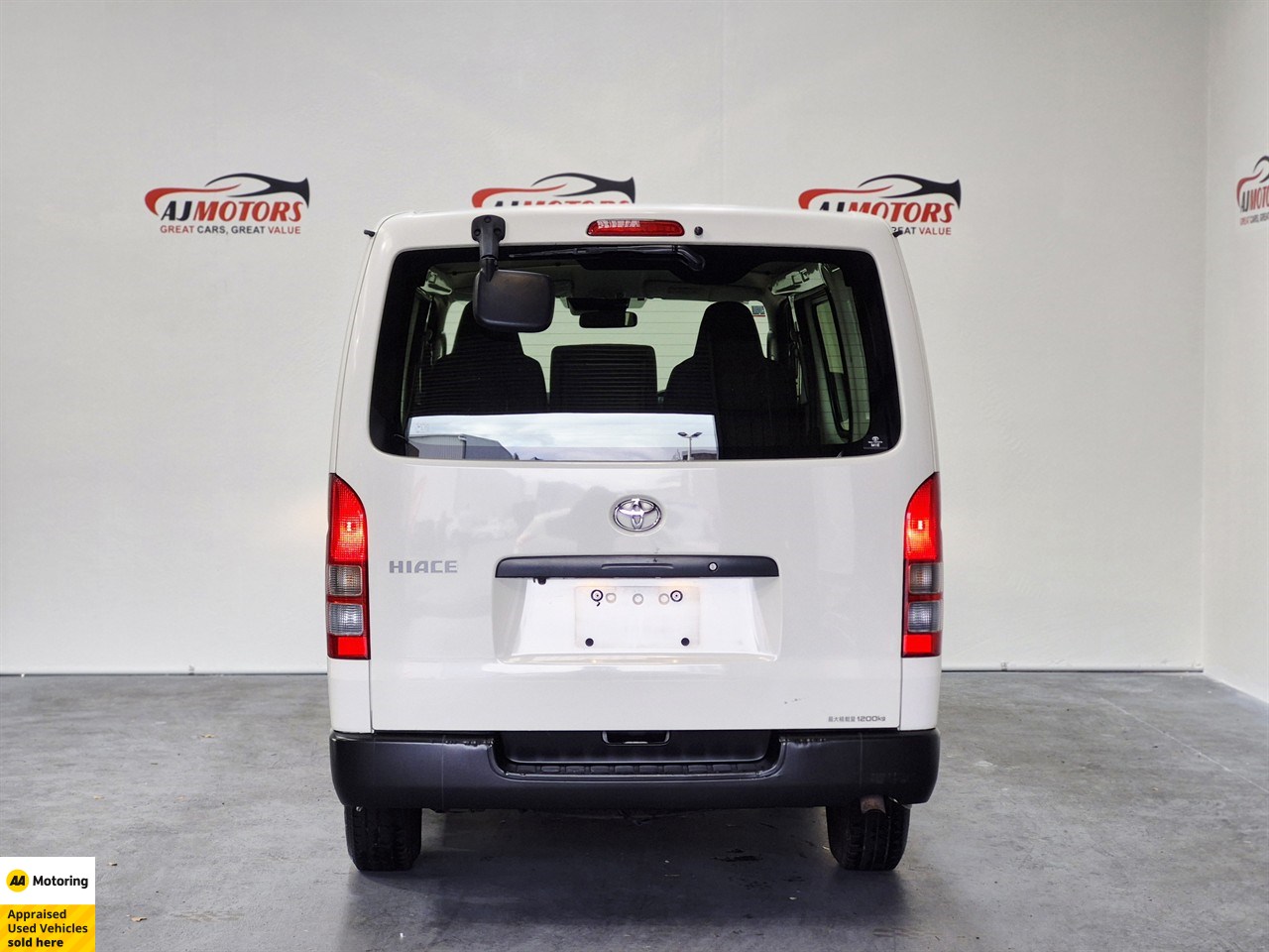 2022 Toyota Hiace