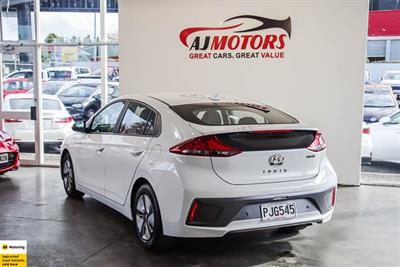 2022 Hyundai IONIQ - Thumbnail
