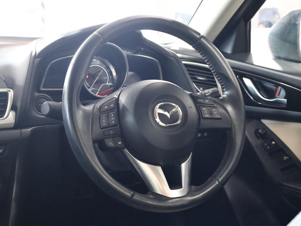 2015 Mazda Axela