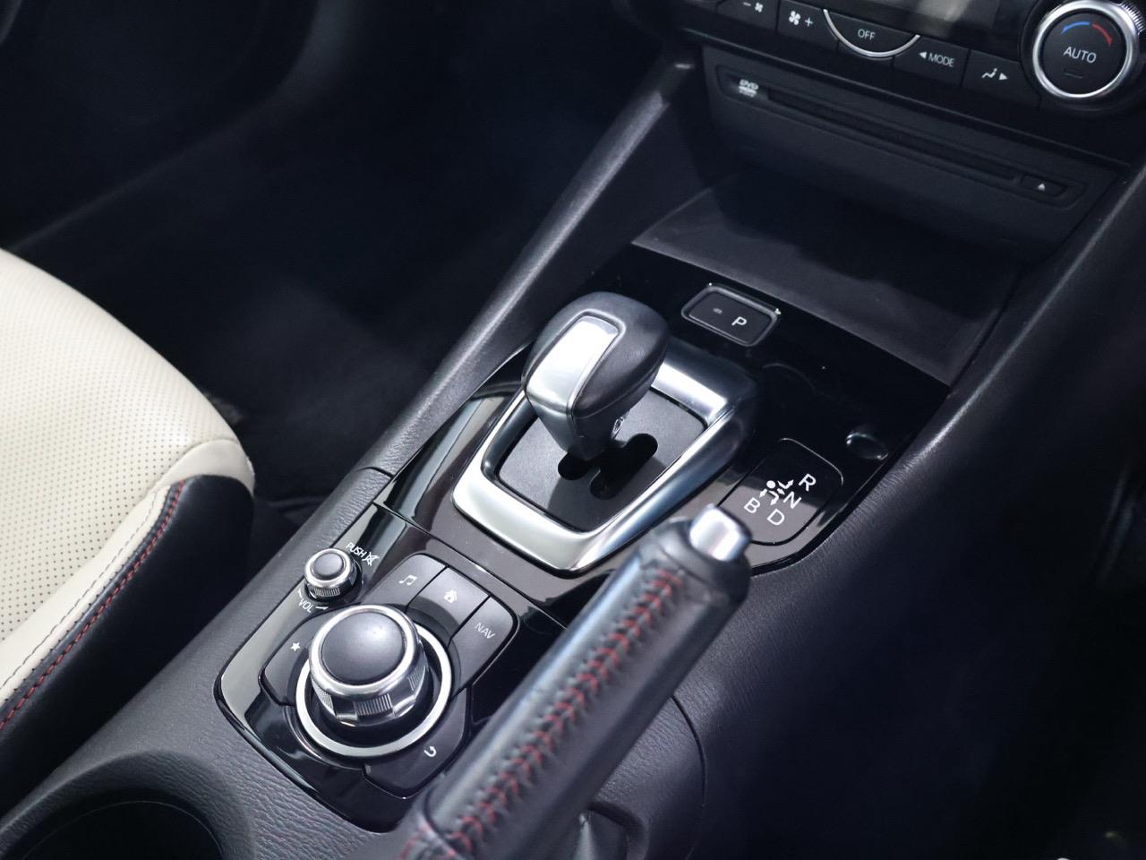 2015 Mazda Axela