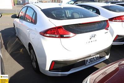 2022 Hyundai IONIQ - Thumbnail