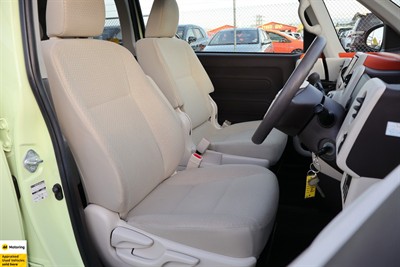 2015 Toyota Porte - Thumbnail