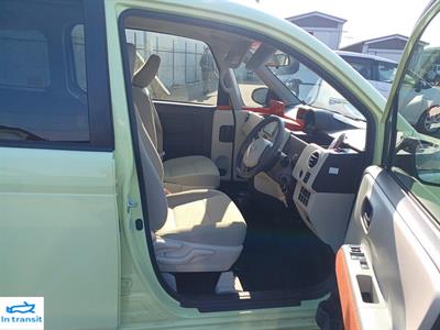 2015 Toyota Porte - Thumbnail