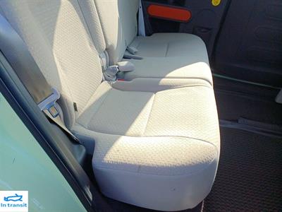 2015 Toyota Porte - Thumbnail