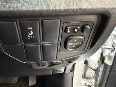 2013 Toyota Prius - Thumbnail