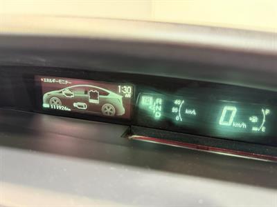 2013 Toyota Prius - Thumbnail