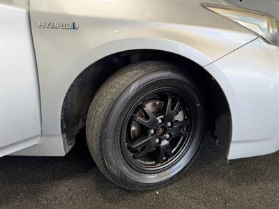 2013 Toyota Prius - Thumbnail